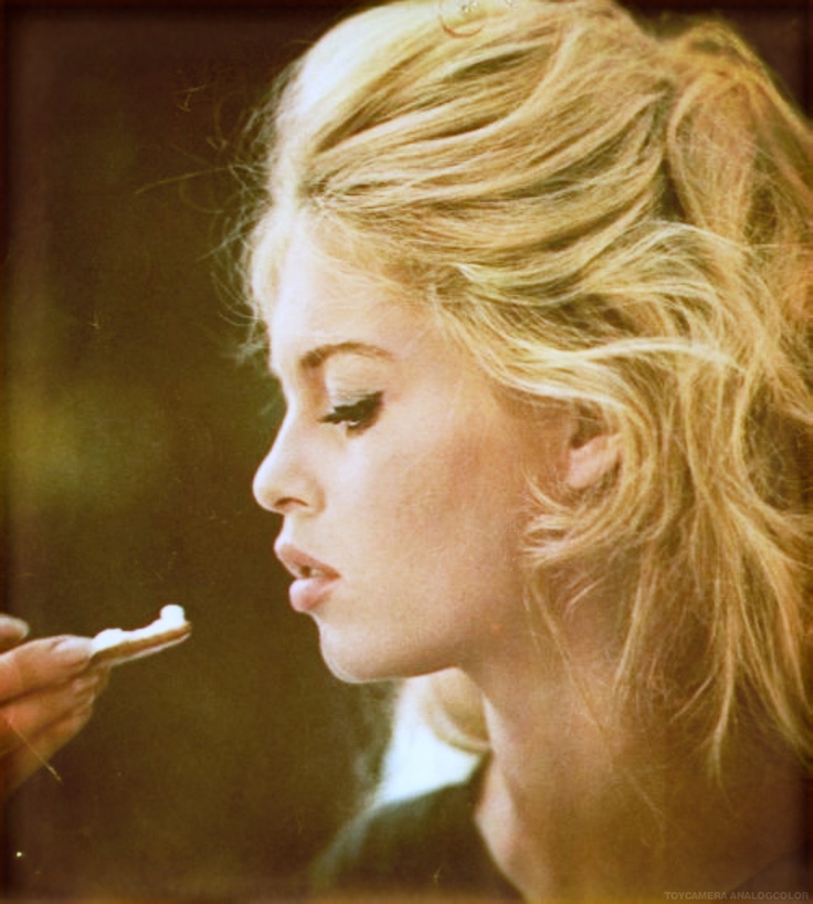 Brigitte Bardot eating