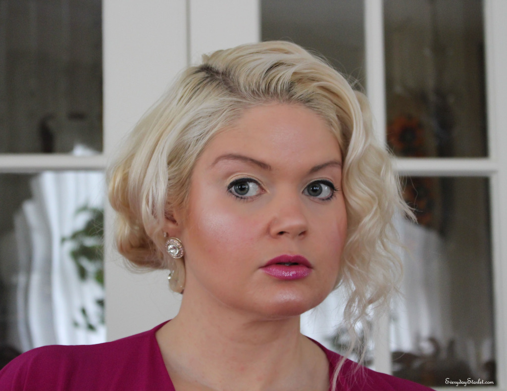 Modern 1930s Jean Harlow inspired Buxom Bombshell Makeup Tutorial