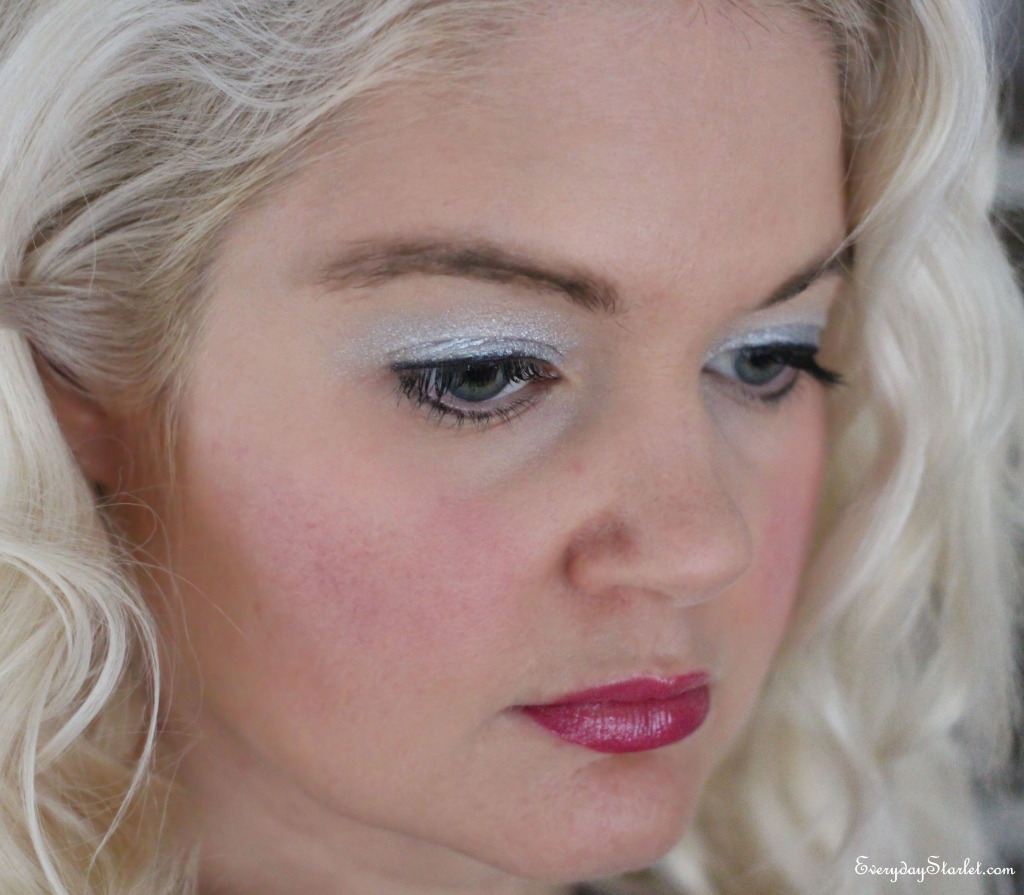Carrie Brashshaw inspired silver eyeshadow makeup look